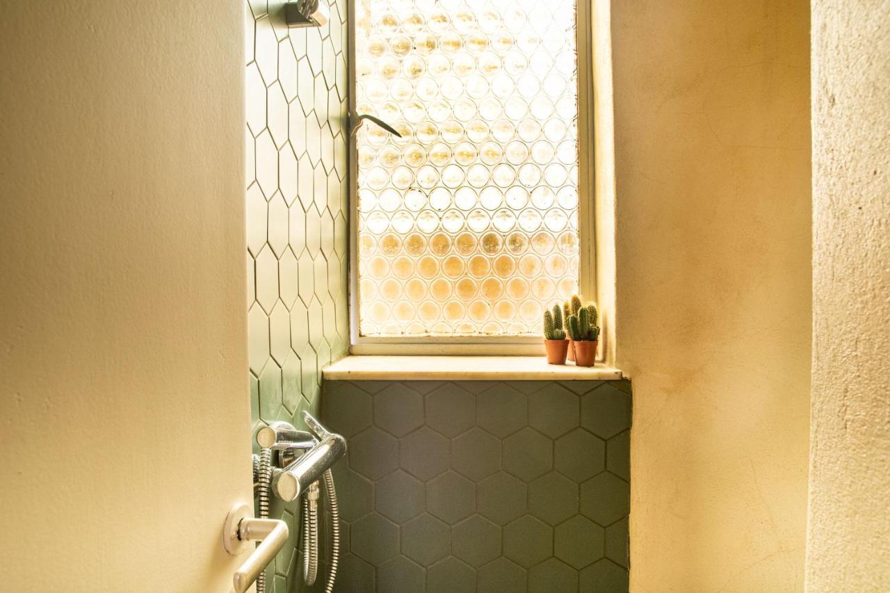 Mosaics Central Studio Apartm With Acropolis View Atenas Exterior foto