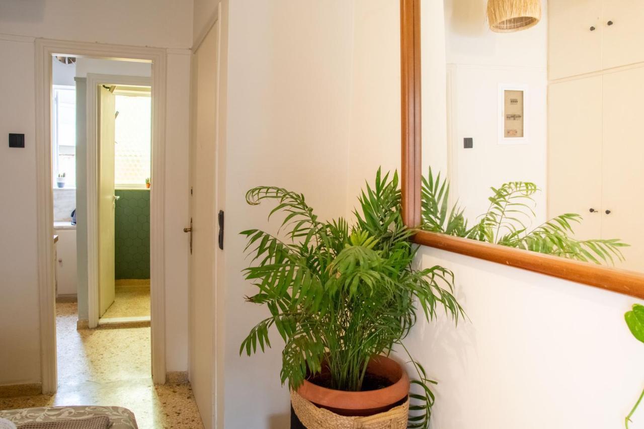 Mosaics Central Studio Apartm With Acropolis View Atenas Exterior foto